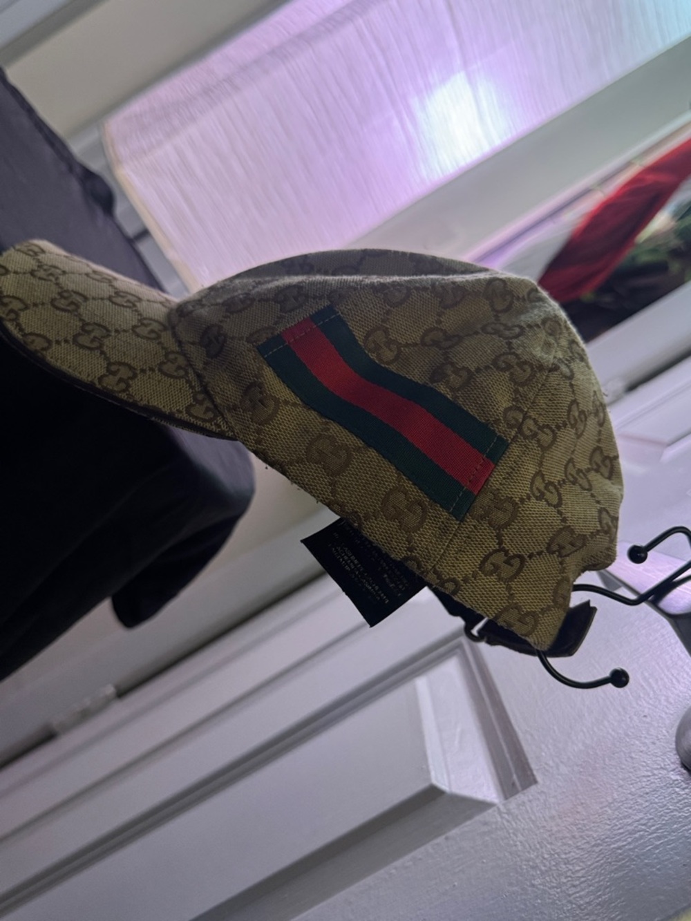Gucci Beige Monogram Cap with Green and Red Web Stripe - Picture 4 of 6